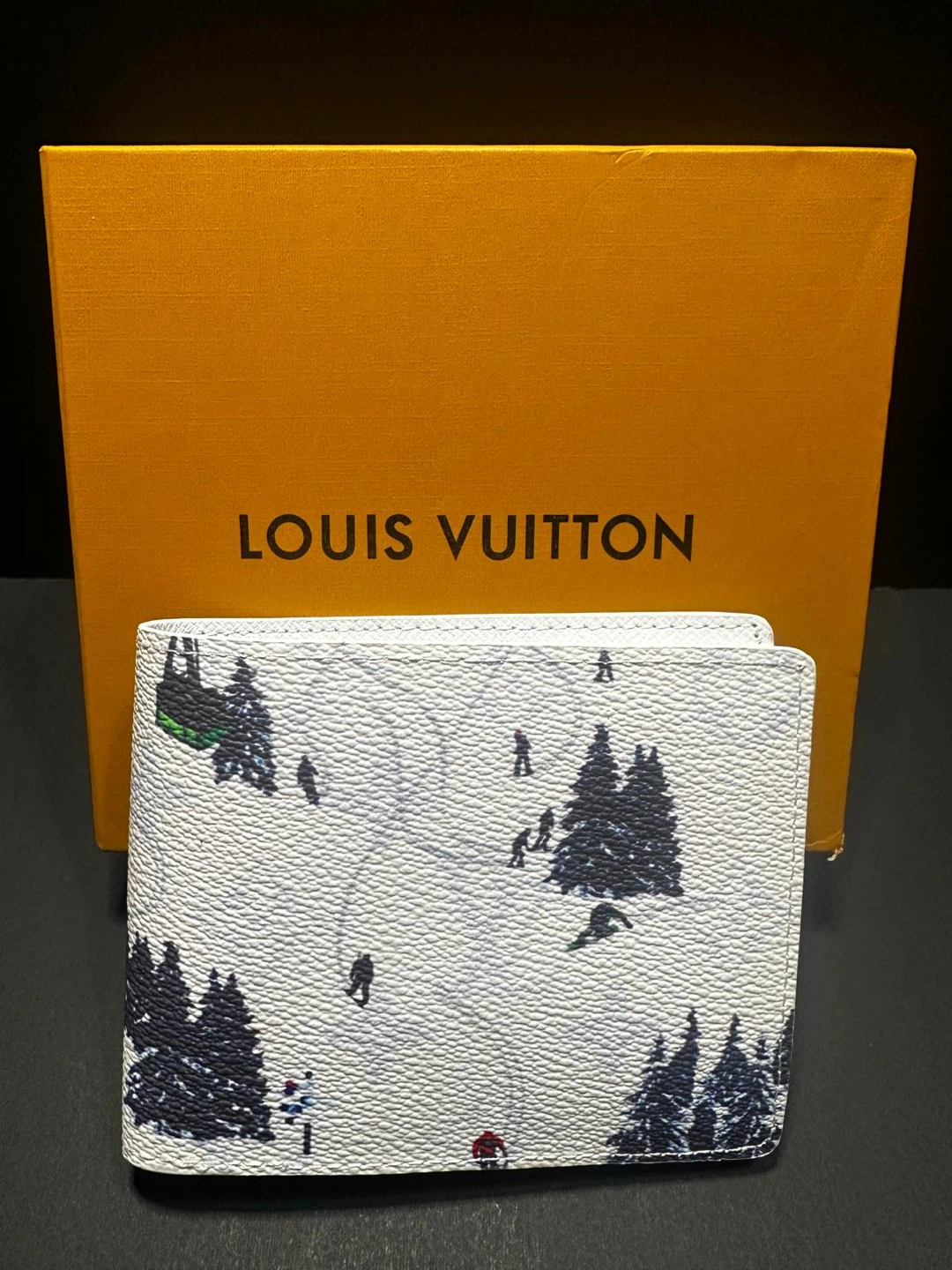 lv wallet ski white
