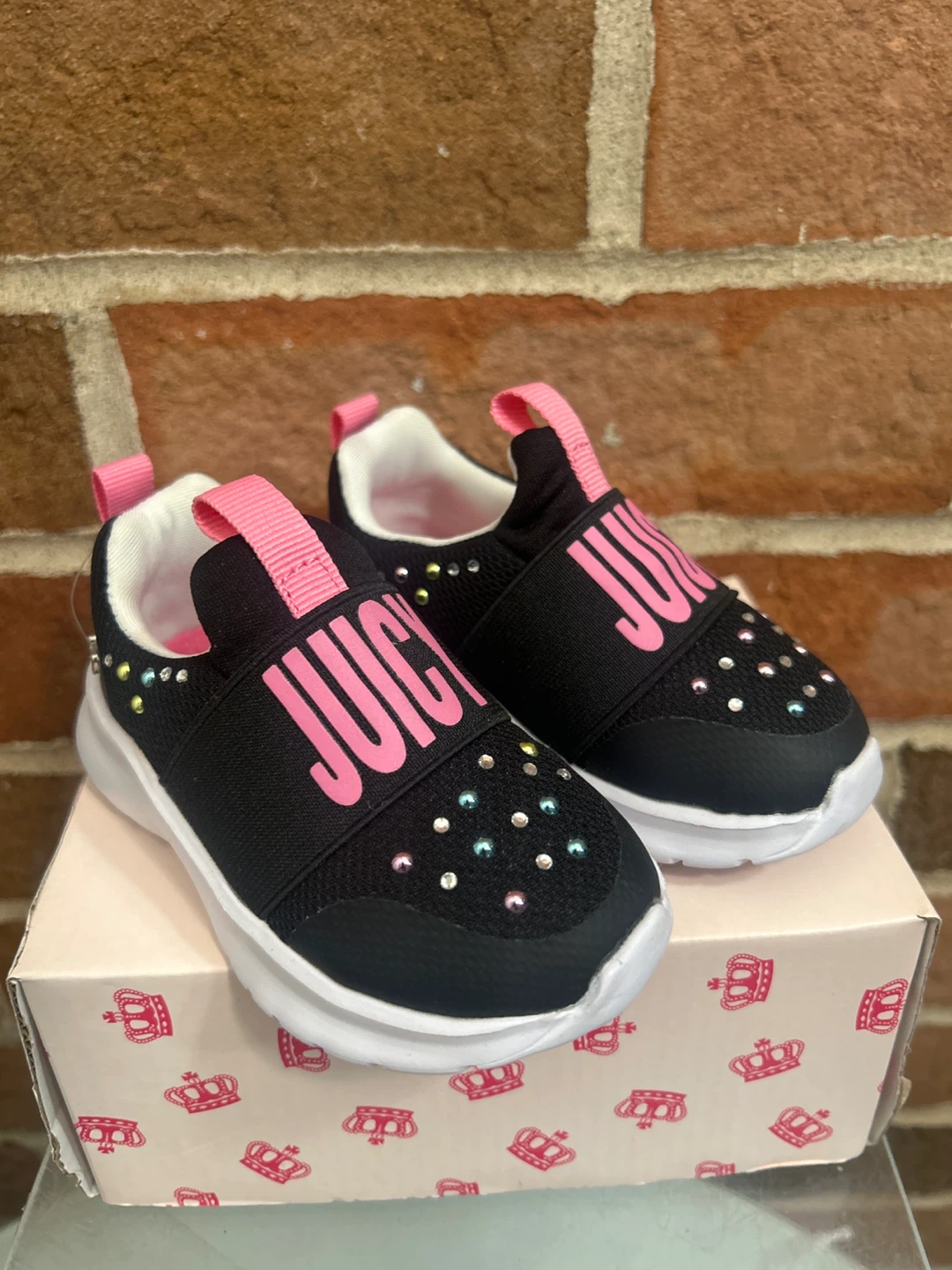 Juicy Couture Girls Sneakers Size 5 Black Multi