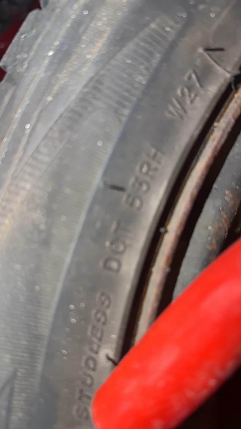 4 Winter Tires - 225/50R17 98H XL - photo 2