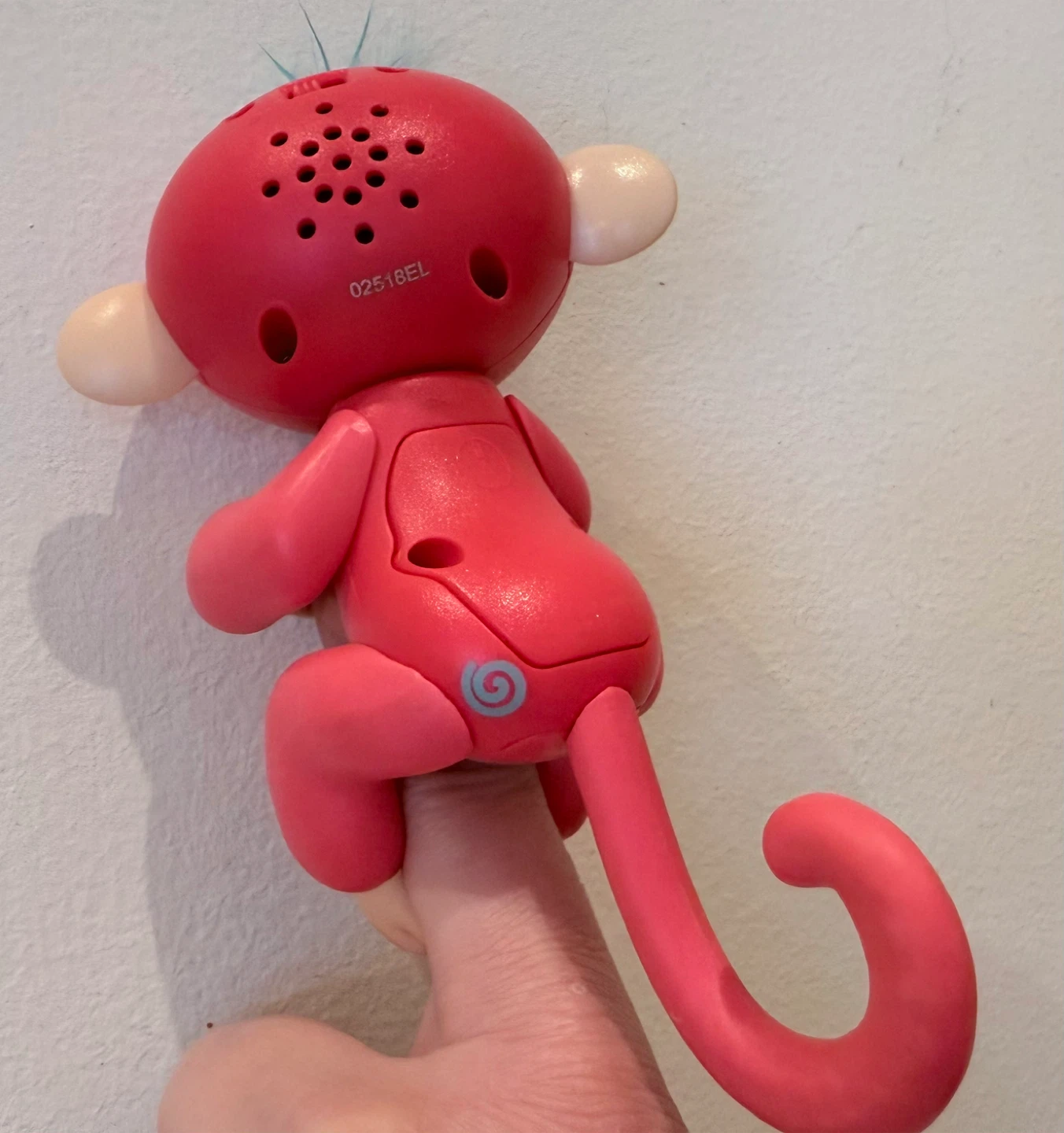 WowWee Fingerlings Interactive Baby Monkey - photo 4