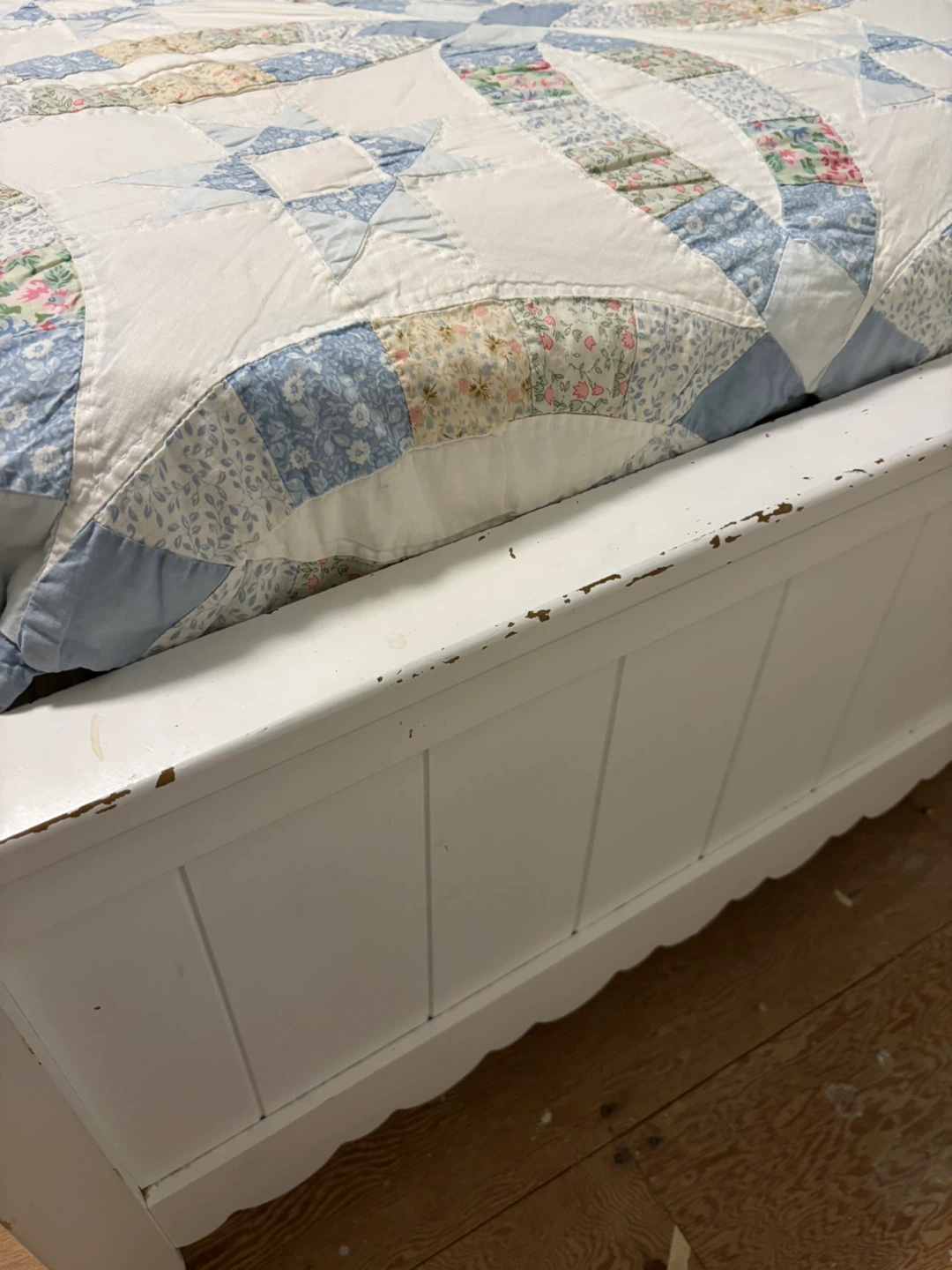 White Sleigh Twin Bed Frame - photo 3
