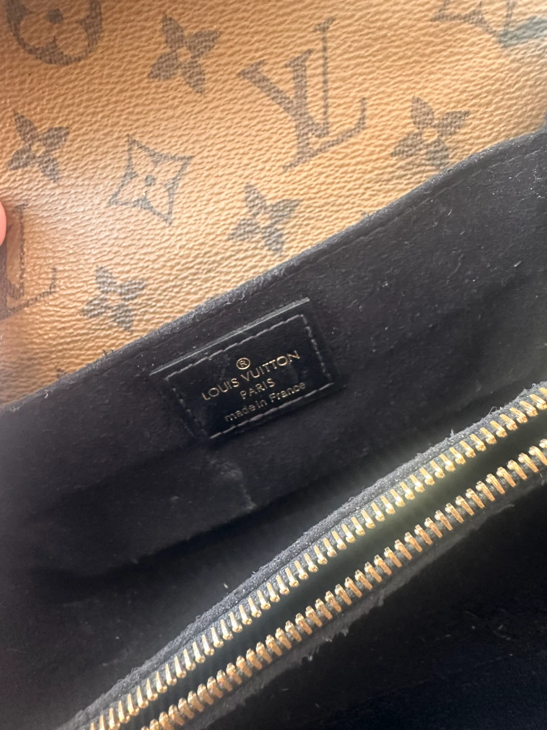 Louis Vuitton Monogram Shoulder Bag - photo 5