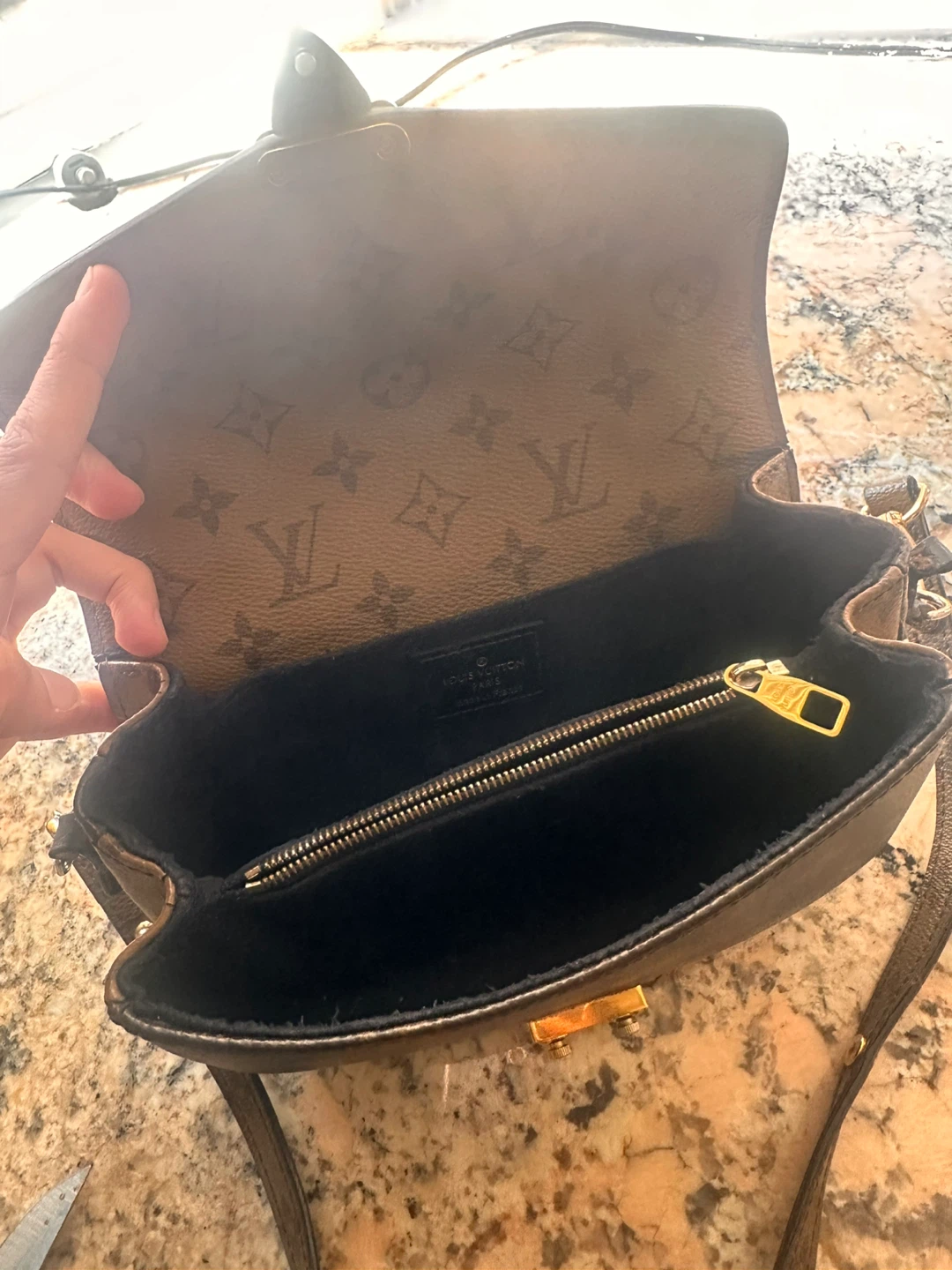 Louis Vuitton Monogram Shoulder Bag - photo 4