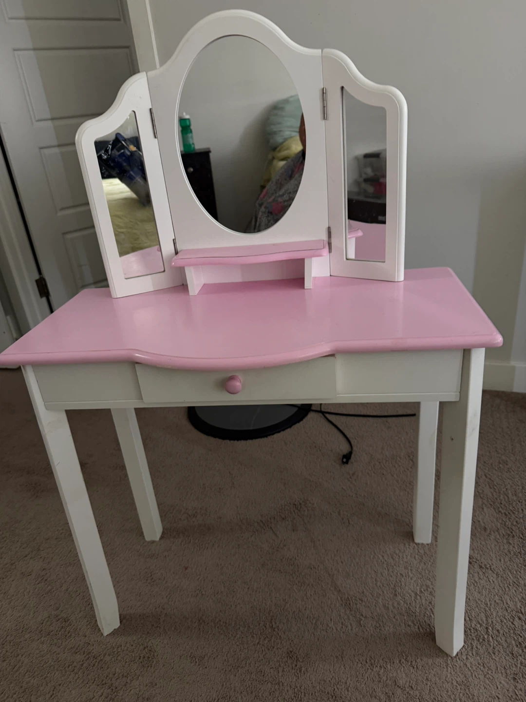 Kids Vanity Set with Tri-Fold Mirror - photo 3