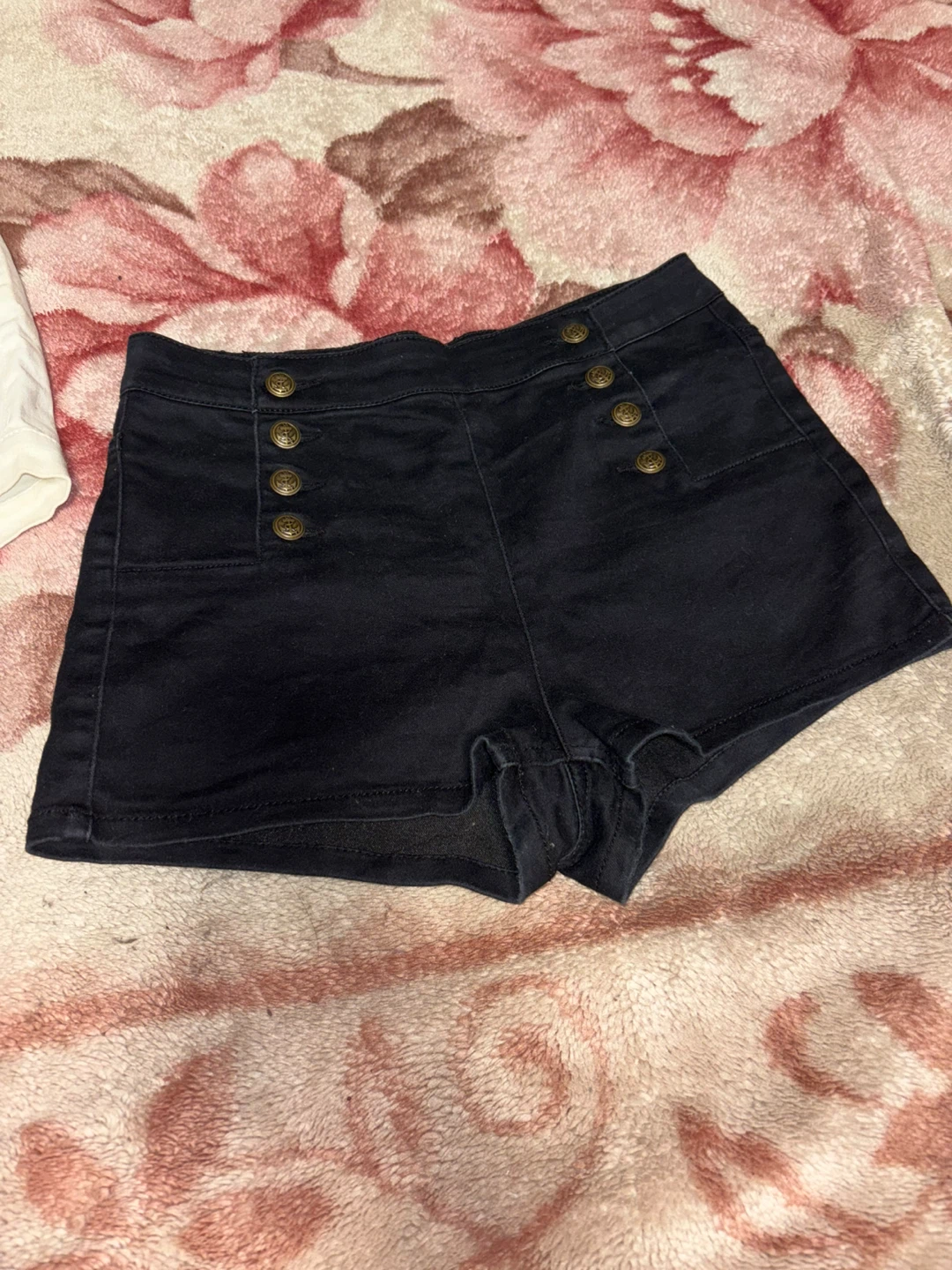 High-waisted Sailor Shorts - Black and White - photo 2