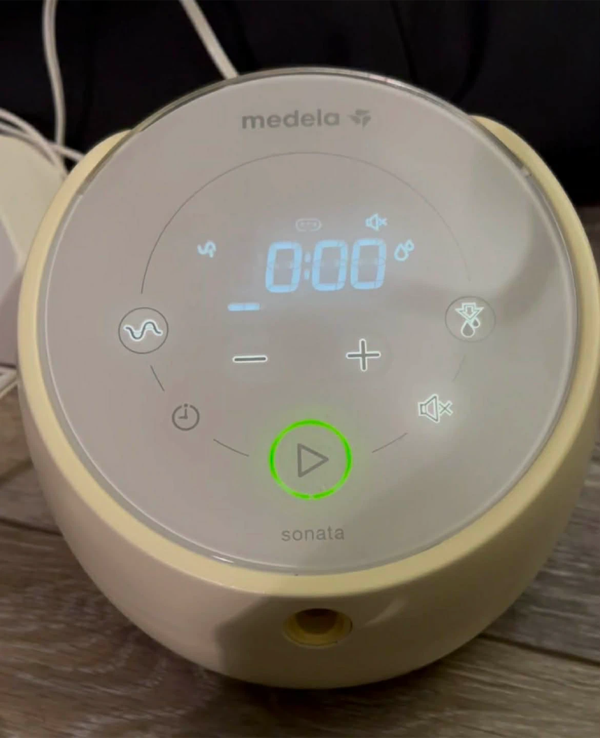 Medela Sonata Double Electric Breast Pump with Bag - photo 2
