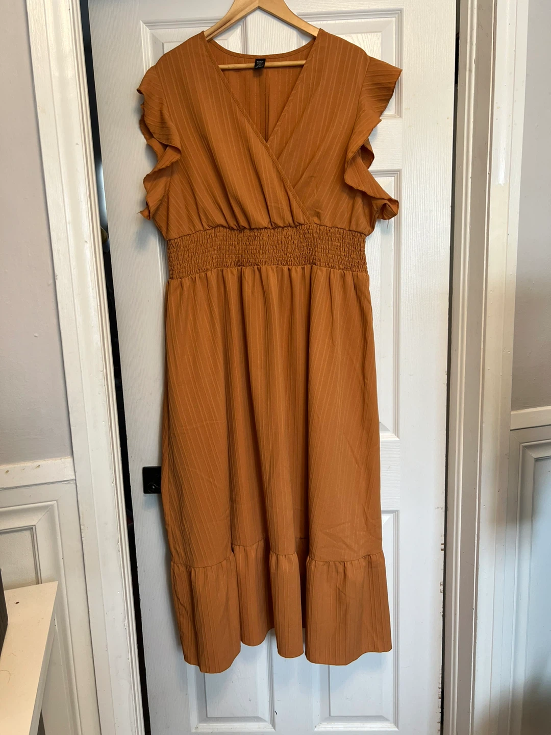 New 4XL Women's Orange V-Neck Ruffle Sleeve Smocked Midi Dress