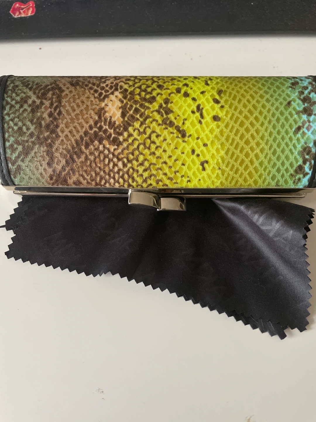 Eyeglasses Case with Snake Print - photo 2