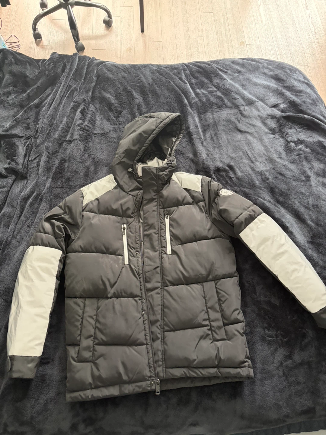Kenneth Cole Puffer Jacket