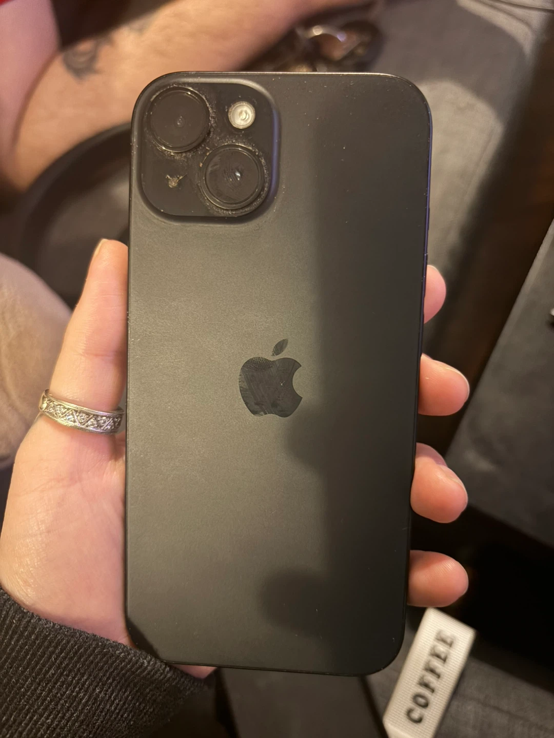 iPhone 15 - photo 2