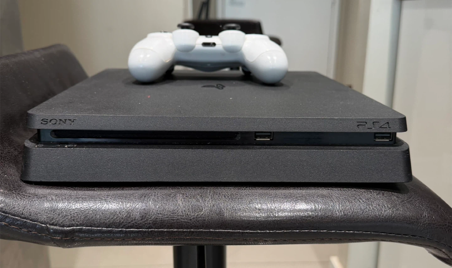 PS 4