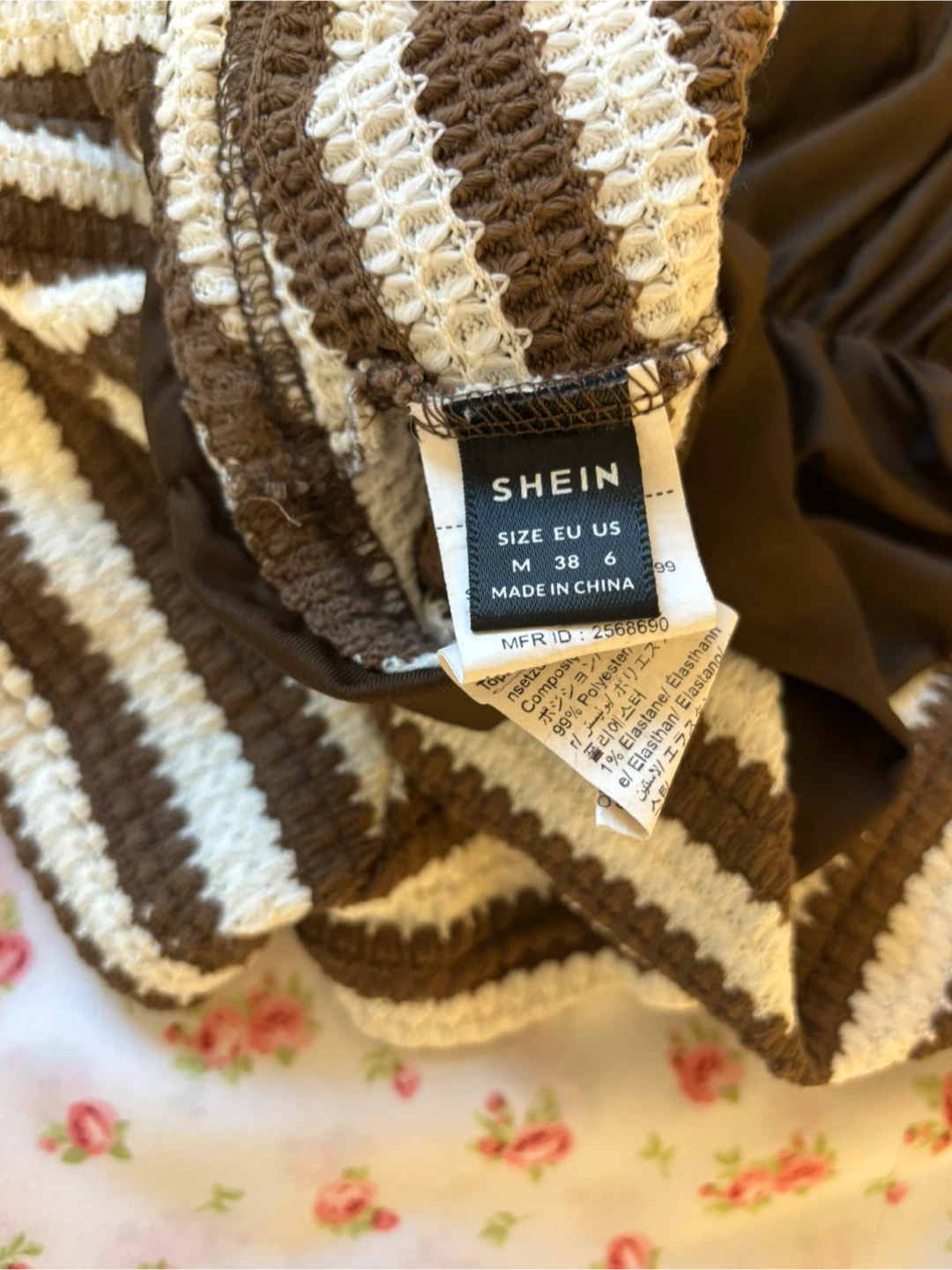 SHEIN Striped Shorts - Size M - photo 2