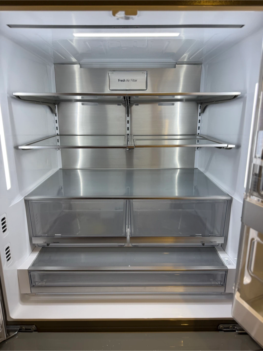 LG French Door Refrigerator with InstaView - photo 2