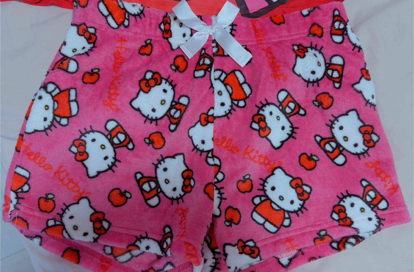 Hello Kitty Pajama Set - Red Top & Pink Shorts - photo 4