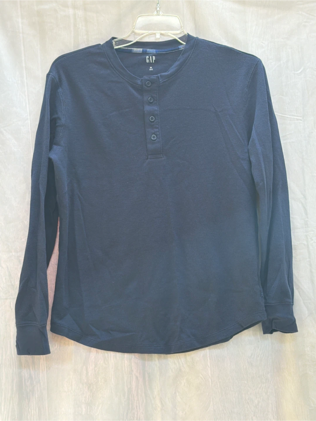 GAP Men's Long Sleeve Henley T-Shirt