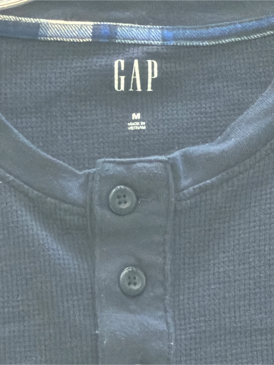 GAP Men's Long Sleeve Henley T-Shirt - photo 2