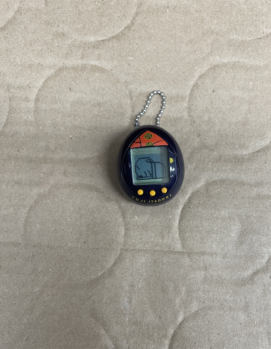 Tamagotchi Nano x Jujutsu Kaisen - Yuji Itadori Keychain - photo 2