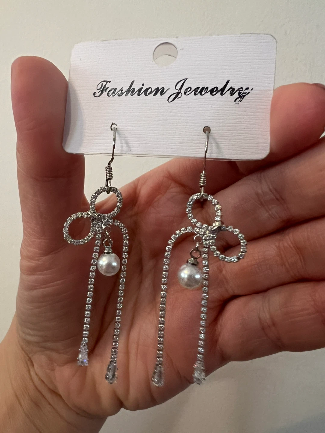 Fashion Jewelry Drop Earrings with Pearls and Rhinestones