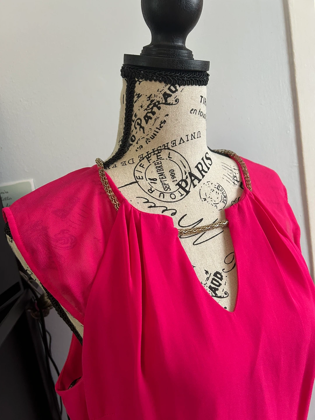 Women's Hot Pink Dress with Gold Chain Detail - photo 4