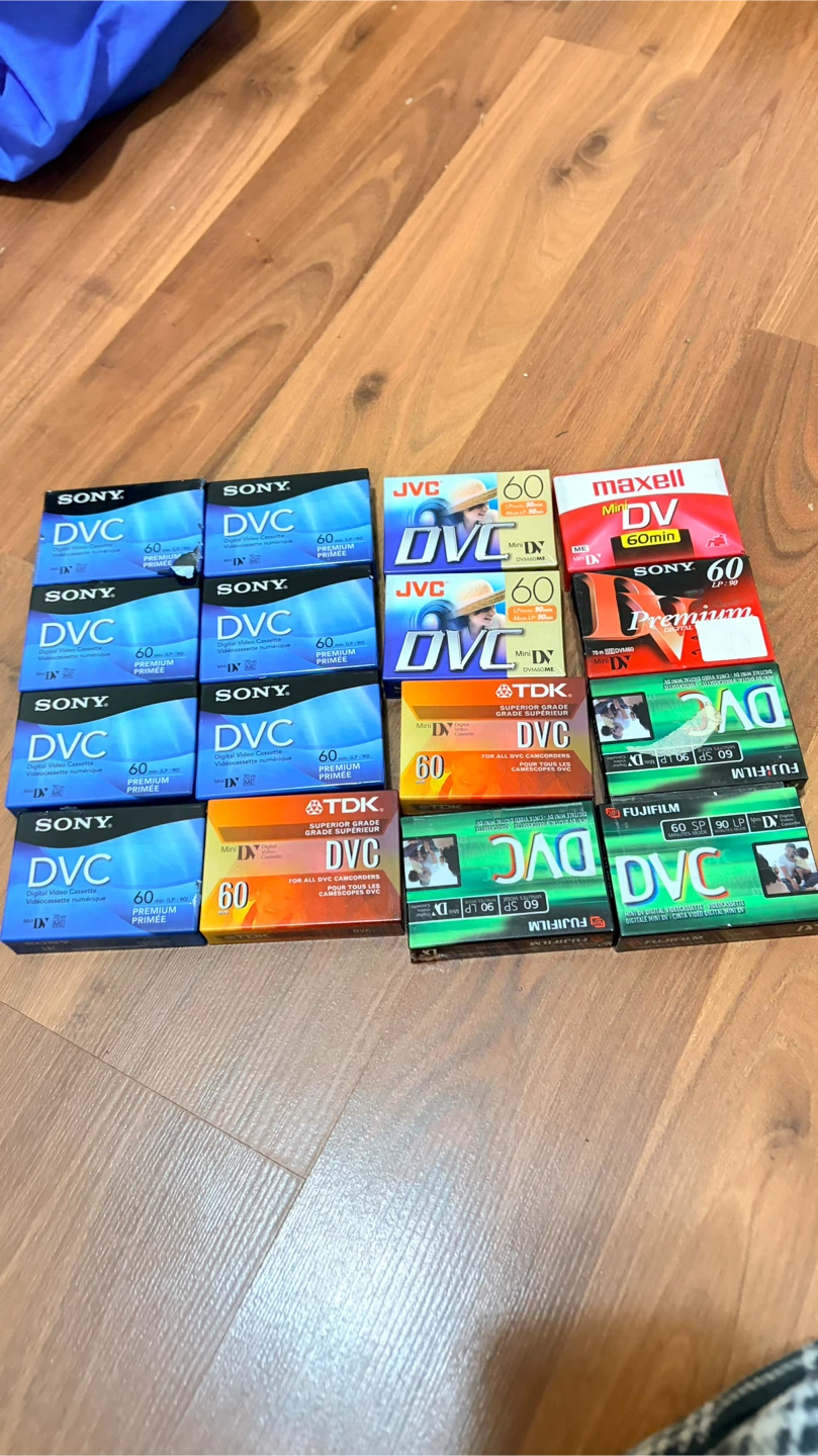 Bundle of 16 DVC Tapes - Sony, JVC, Maxell, TDK, Fujifilm - photo 2
