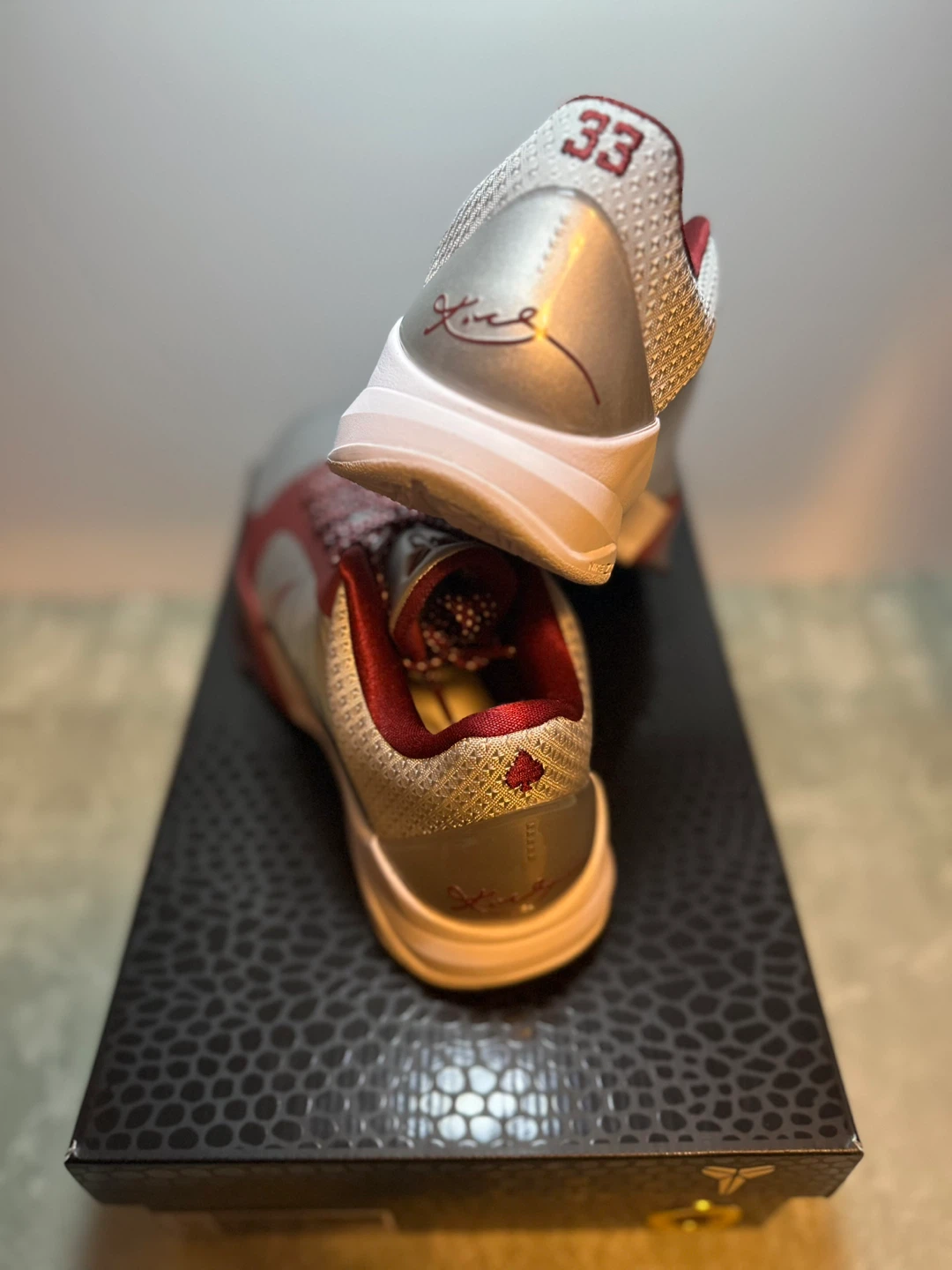 Kobe 5 “Lower Merion Aces Away” - photo 5