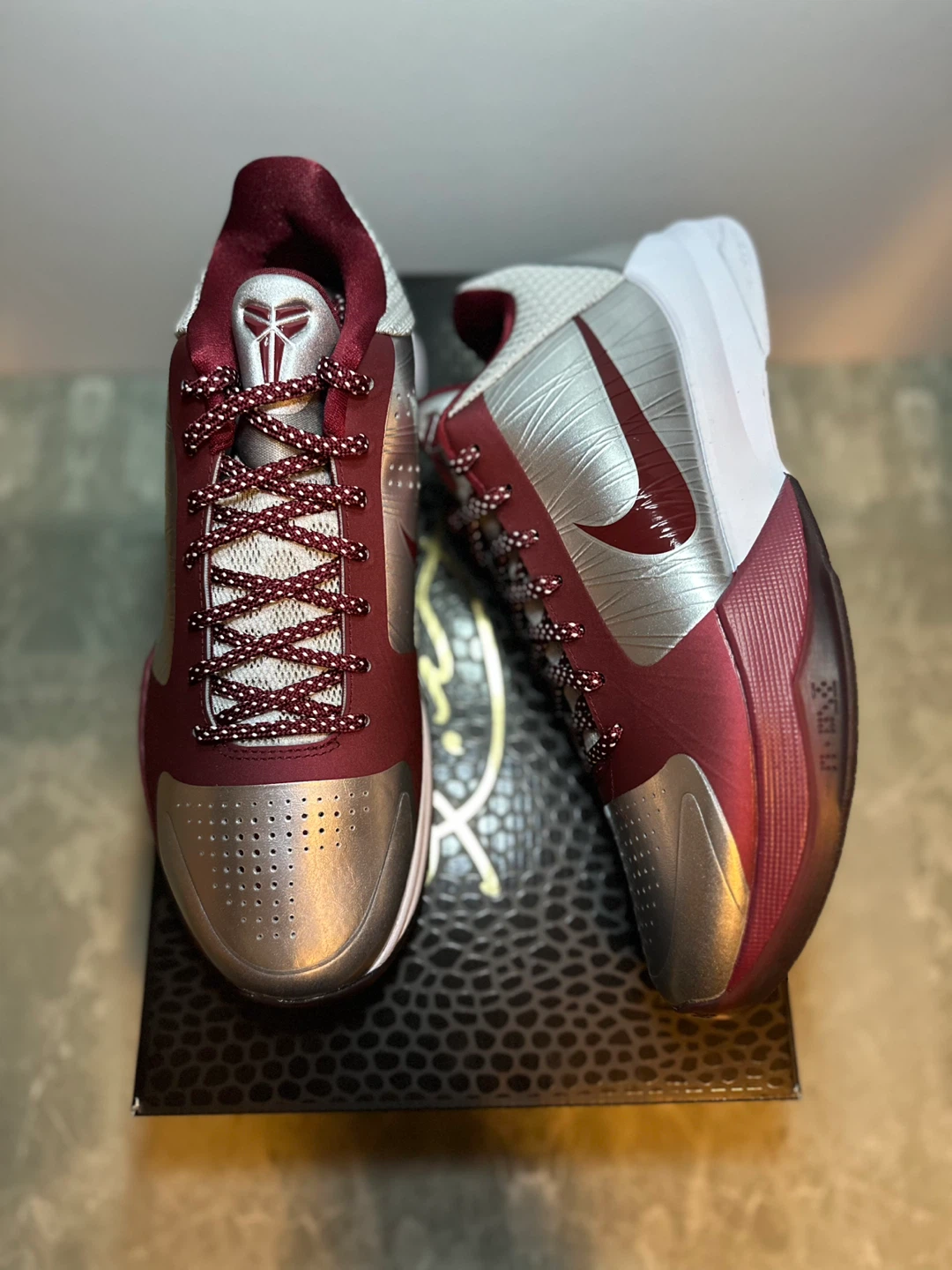 Kobe 5 “Lower Merion Aces Away” - photo 4