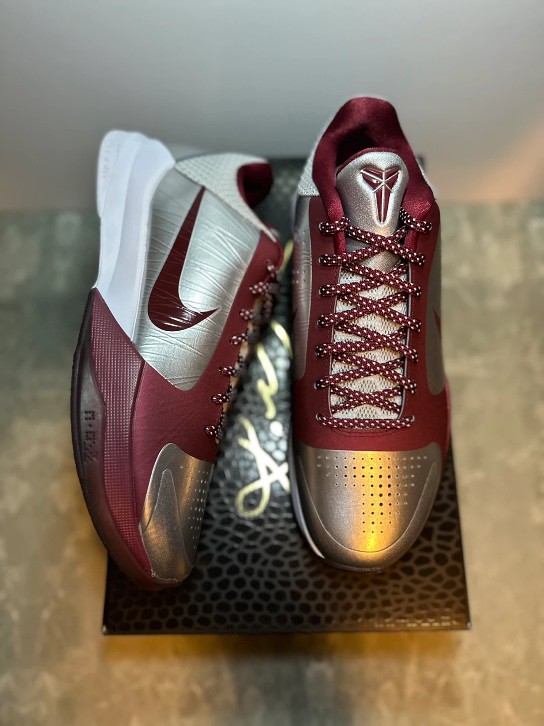 Kobe 5 “Lower Merion Aces Away” - photo 3