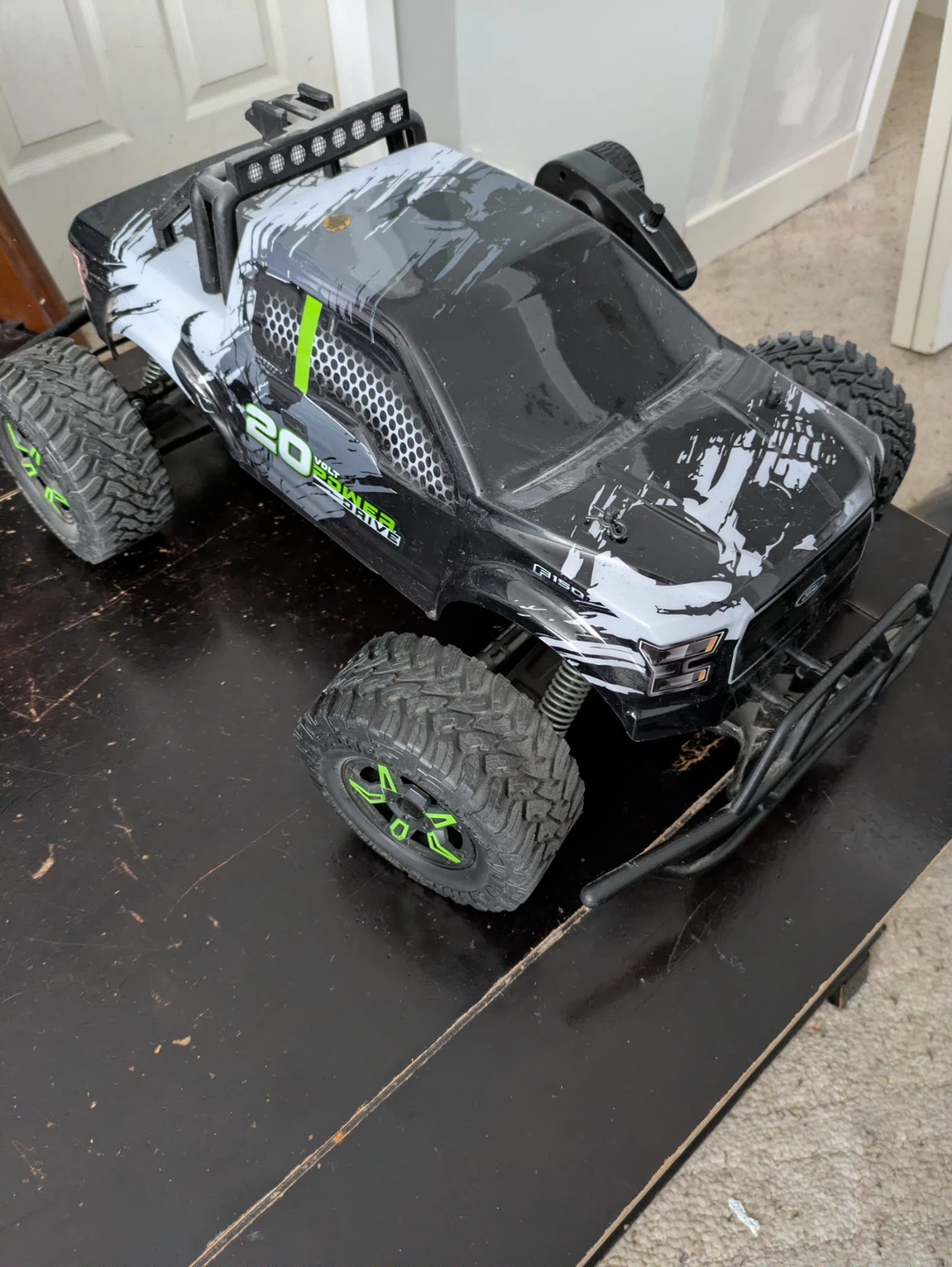RC Monster Truck - photo 2