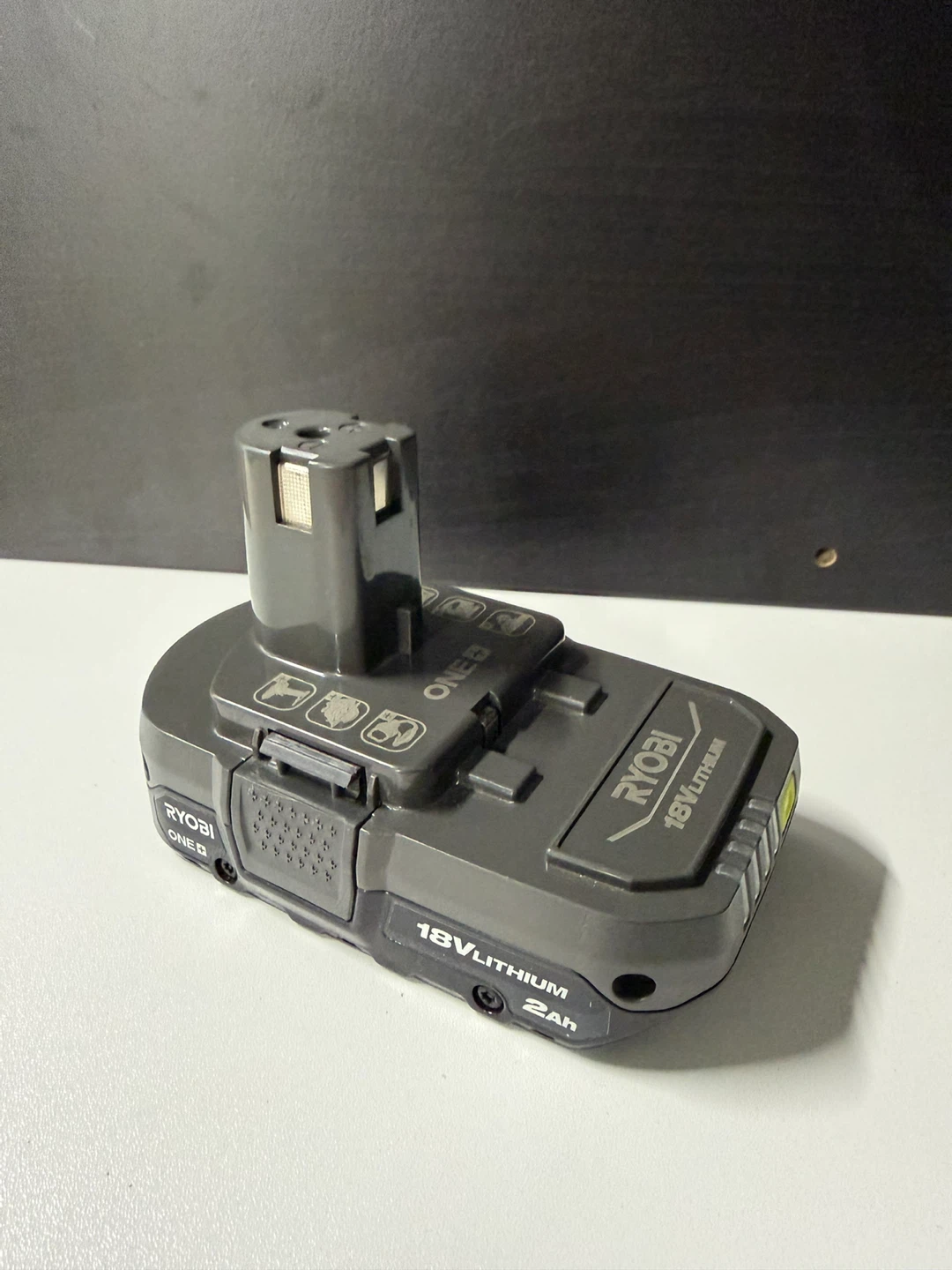 Ryobi ONE+ 18V Lithium 2Ah Battery - photo 5