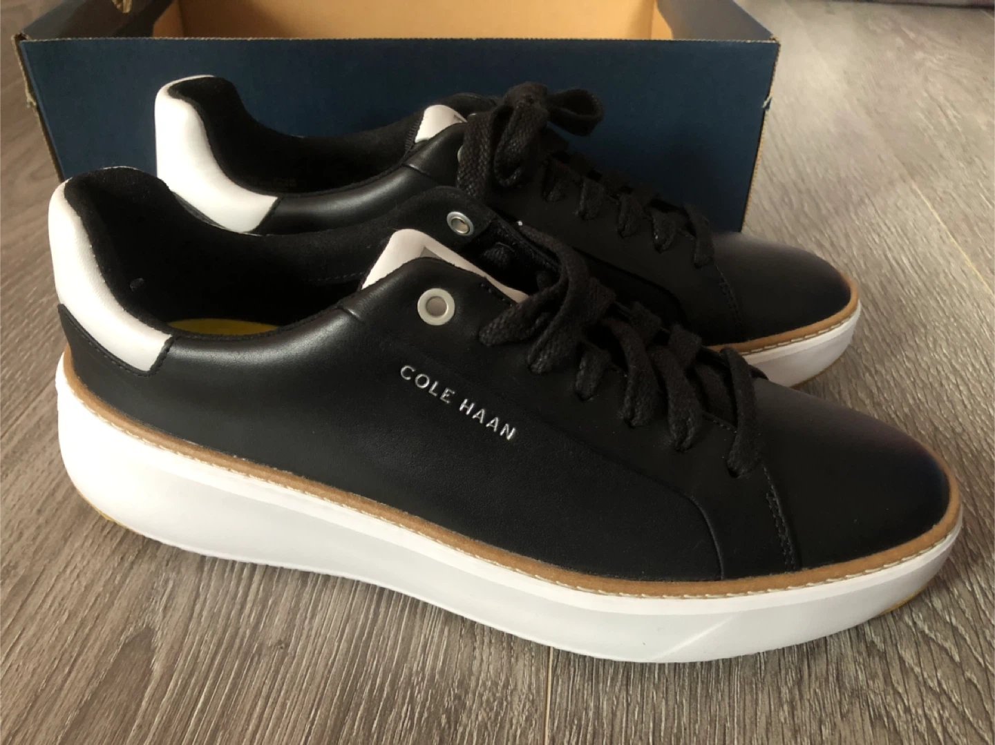 Cole Haan GP Topspin Sneaker Black/White Leather Size 7.5