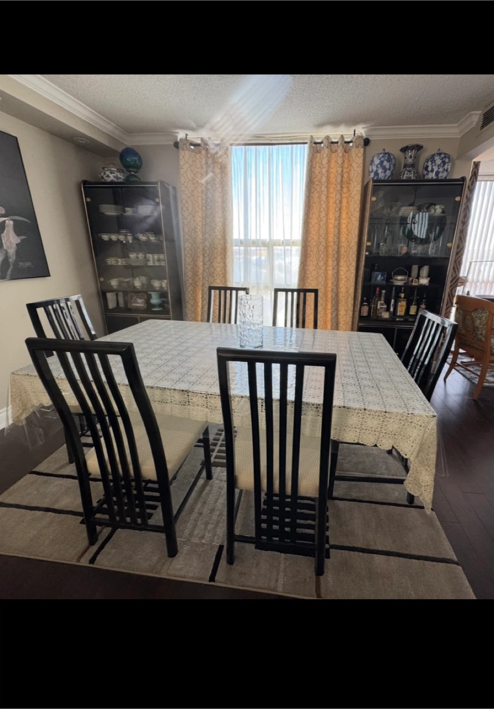 Dining set with 6 chairs and 2 matching cabinets