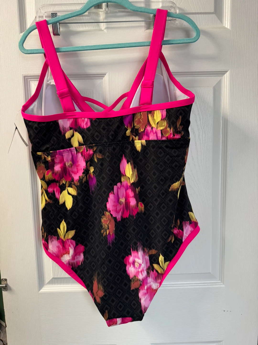 Torrid Wire-Free Strappy Floral One-Piece Swimsuit - Size 2 - photo 3