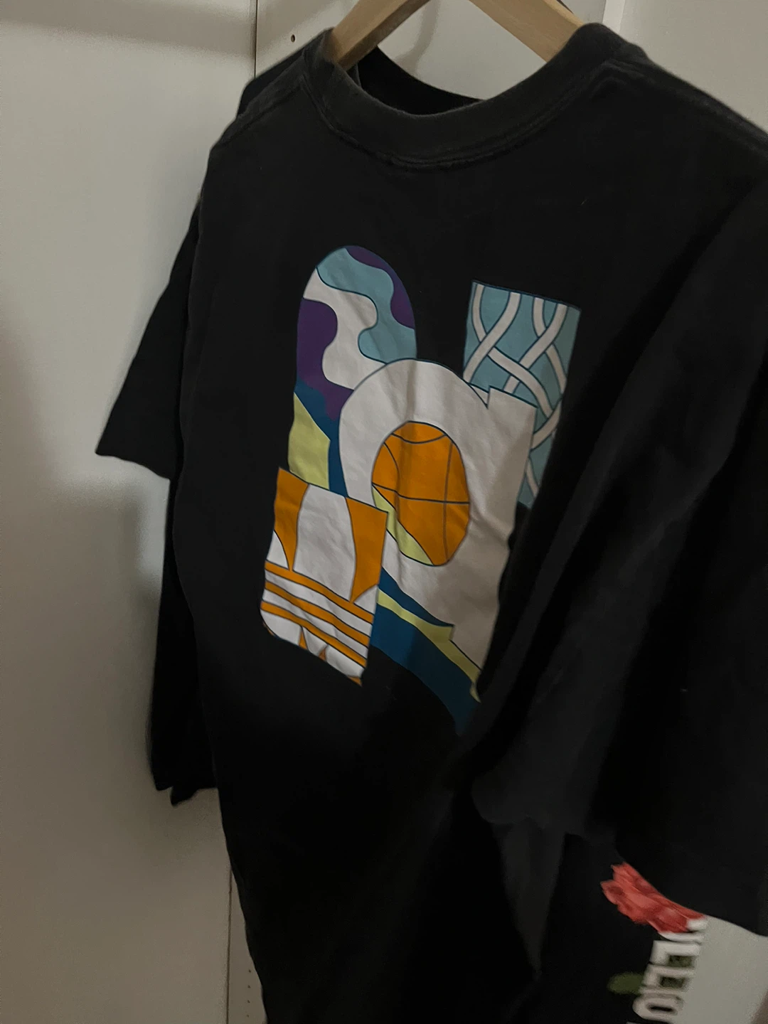 Black Adidas & Hollister T-Shirts Bundle - photo 2