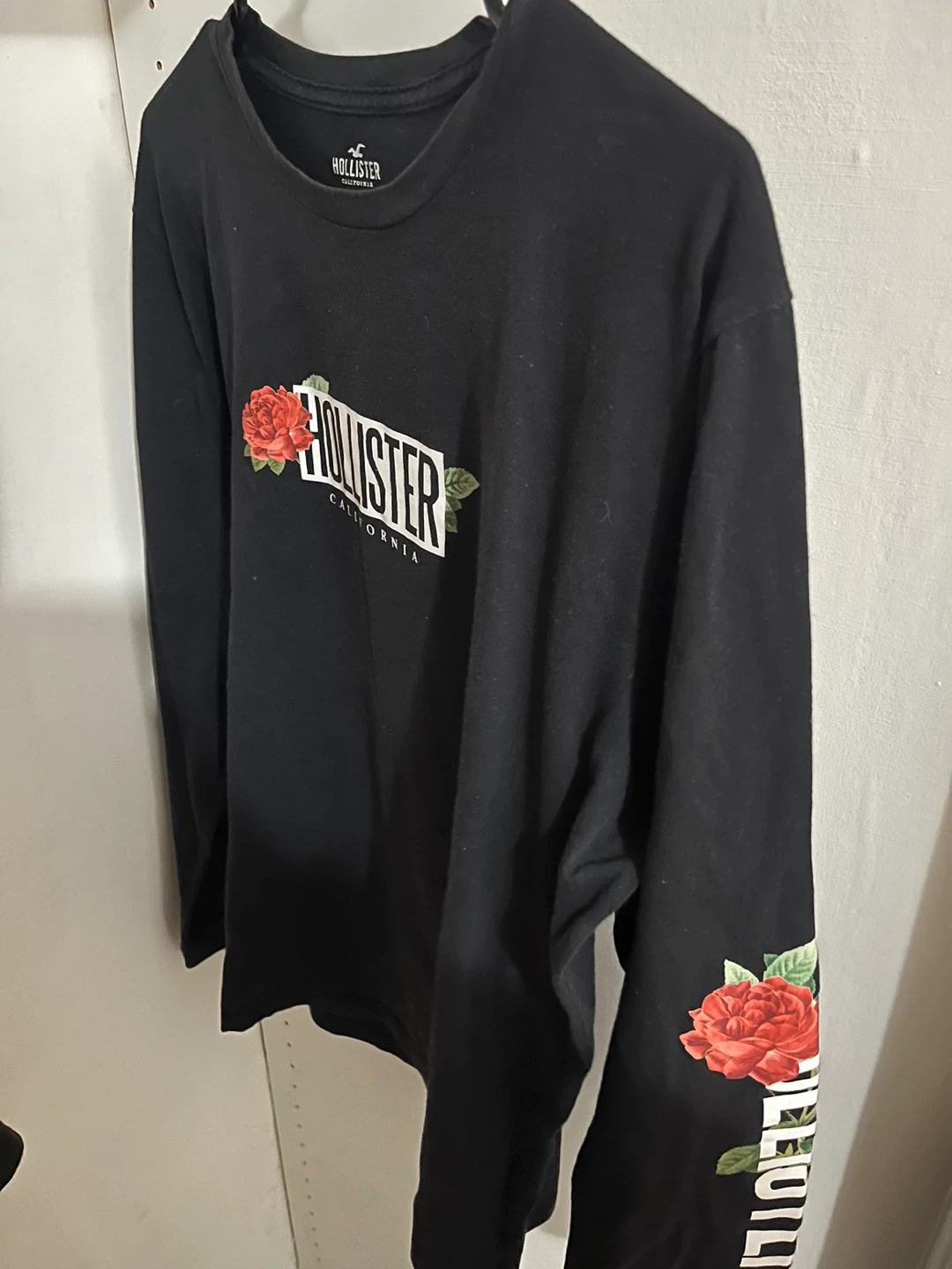 Black Adidas & Hollister T-Shirts Bundle - photo 3