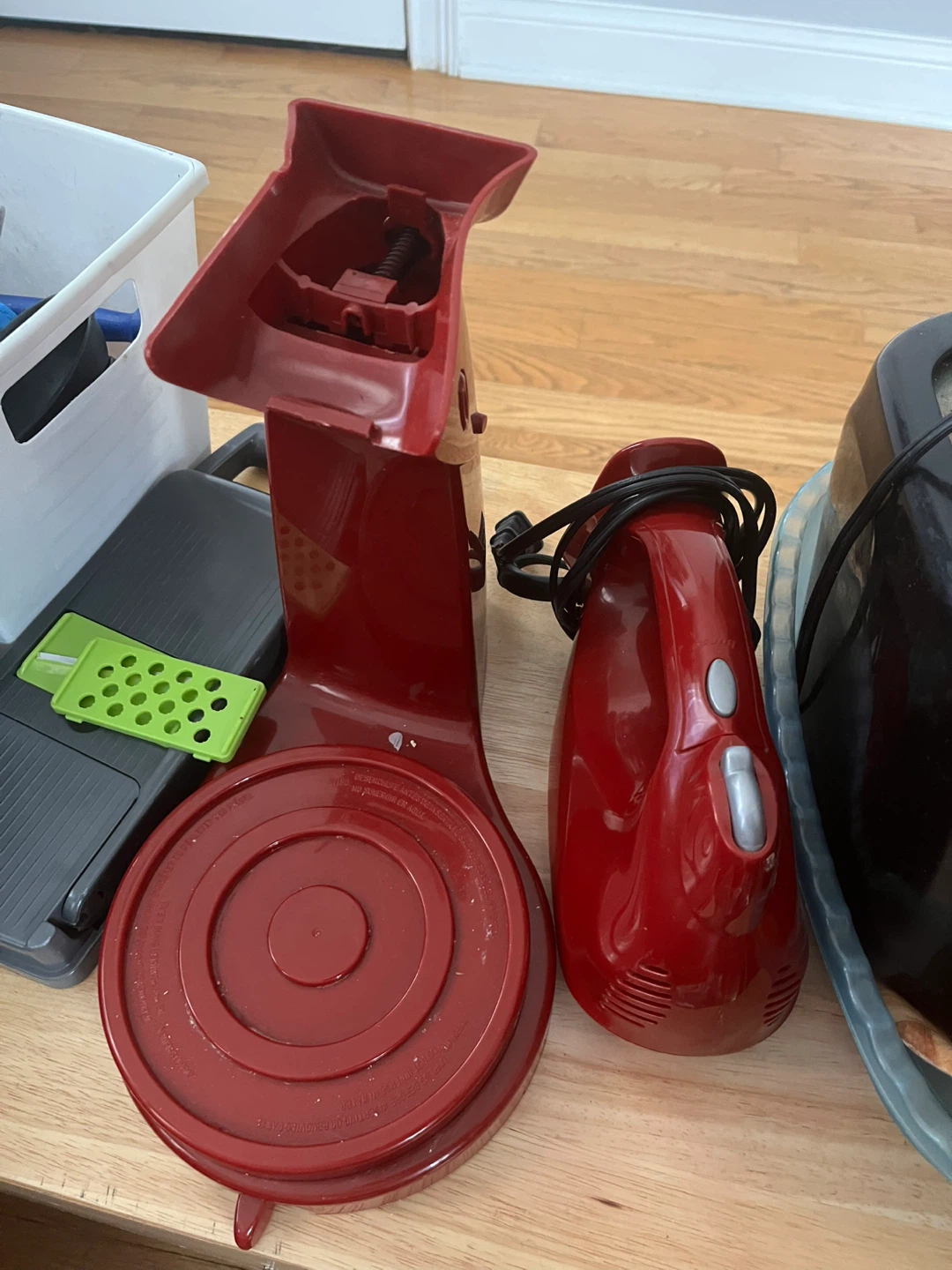Kitchen Utensil Set & Cuisinart Grill Brush - photo 4