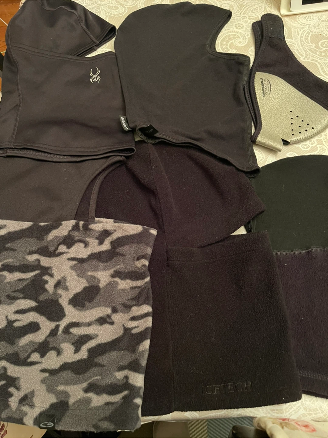 Spyder ski masks - photo 3