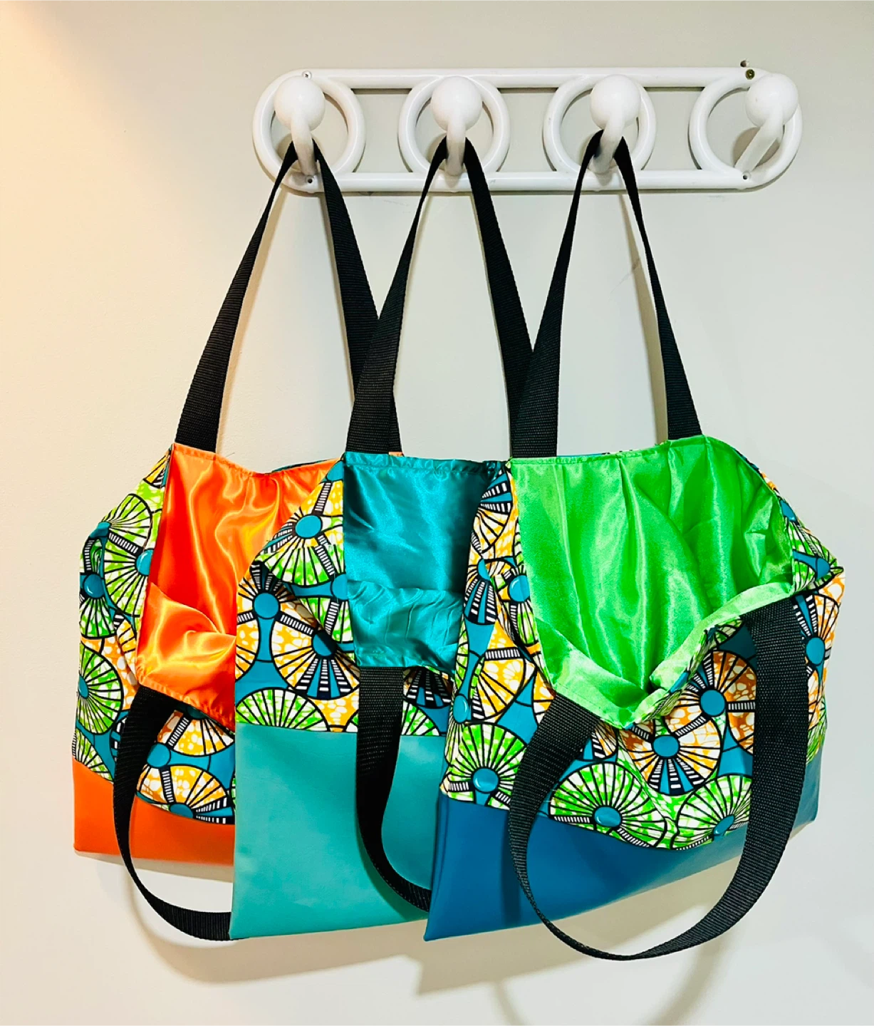 Vibrant Kente Print Tote Bags - photo 4