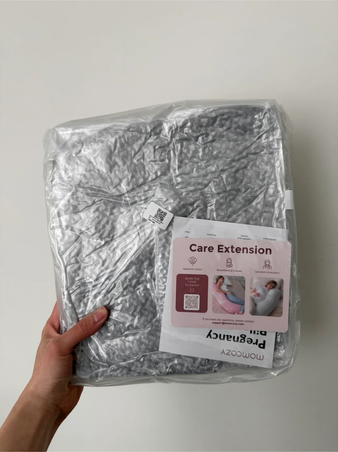 Brand New✨ MOMCOZY Pregnancy Pillow - photo 2