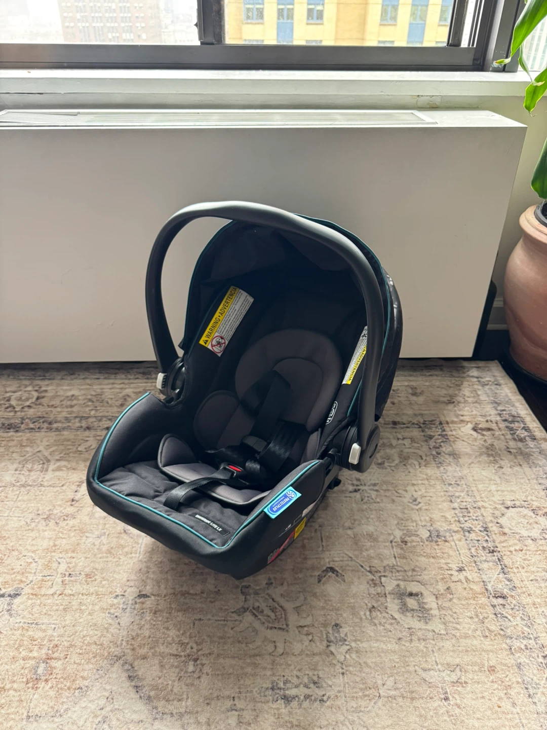 Graco SnugRide Infant Car Seat
