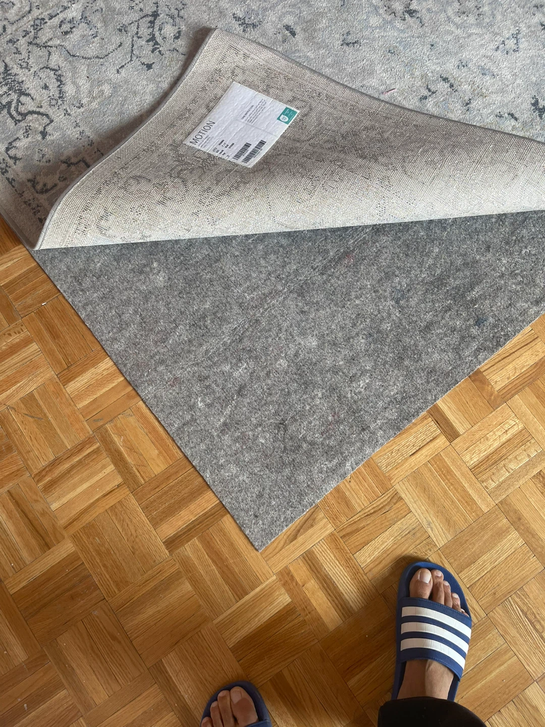 Motion Blue Area Rug 4' x 6' - photo 2