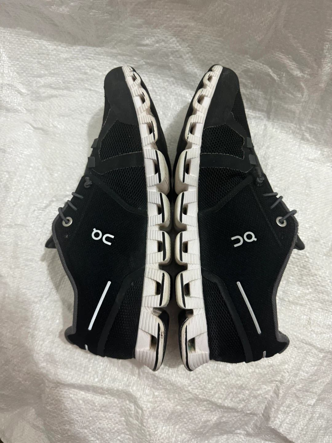 On Cloud Running Shoes - Black - photo 4