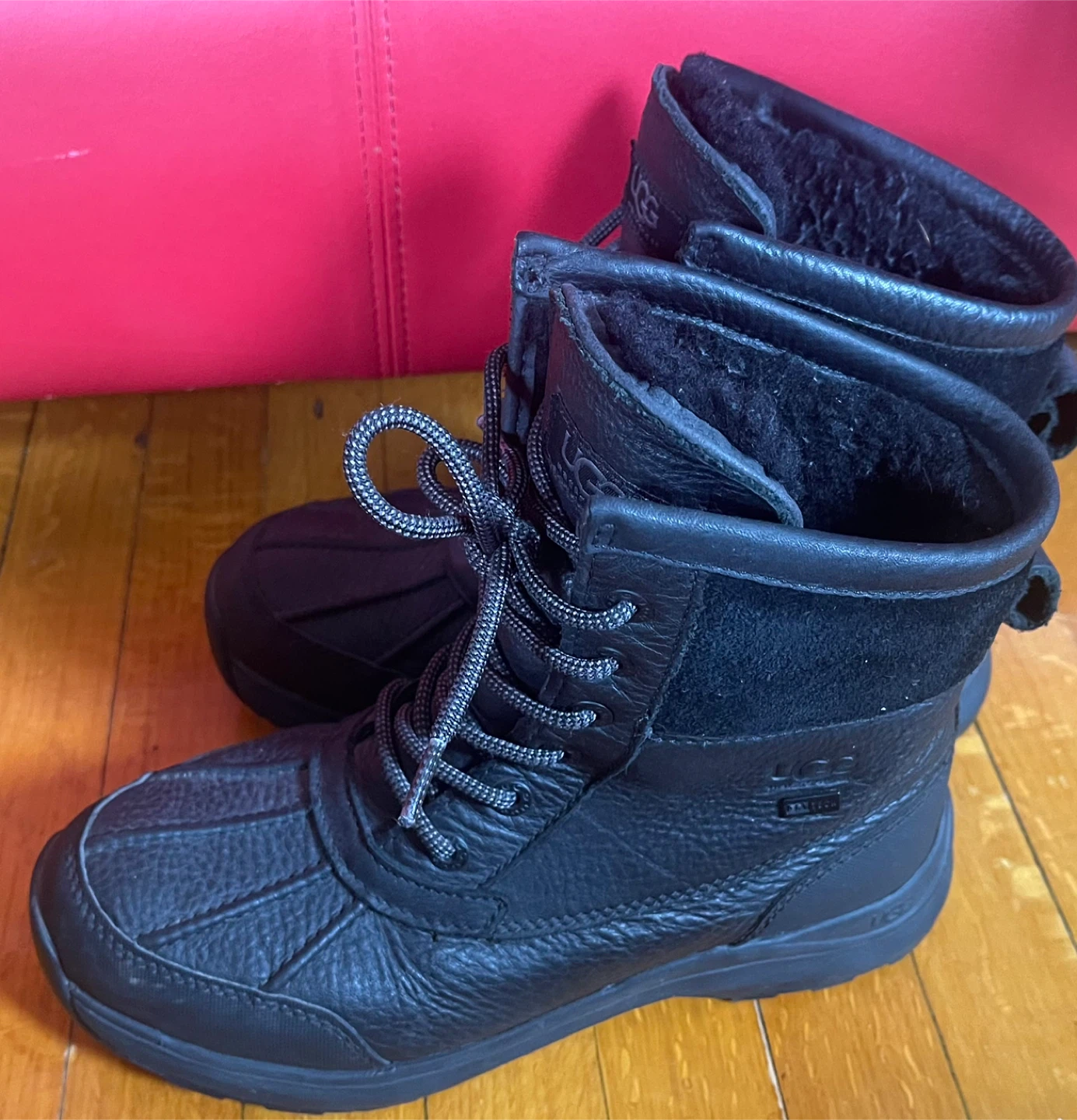 UGG Womens  Boots Black Size 7