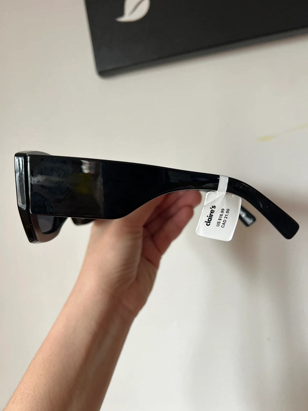 Claire's Black Sunglasses - photo 3
