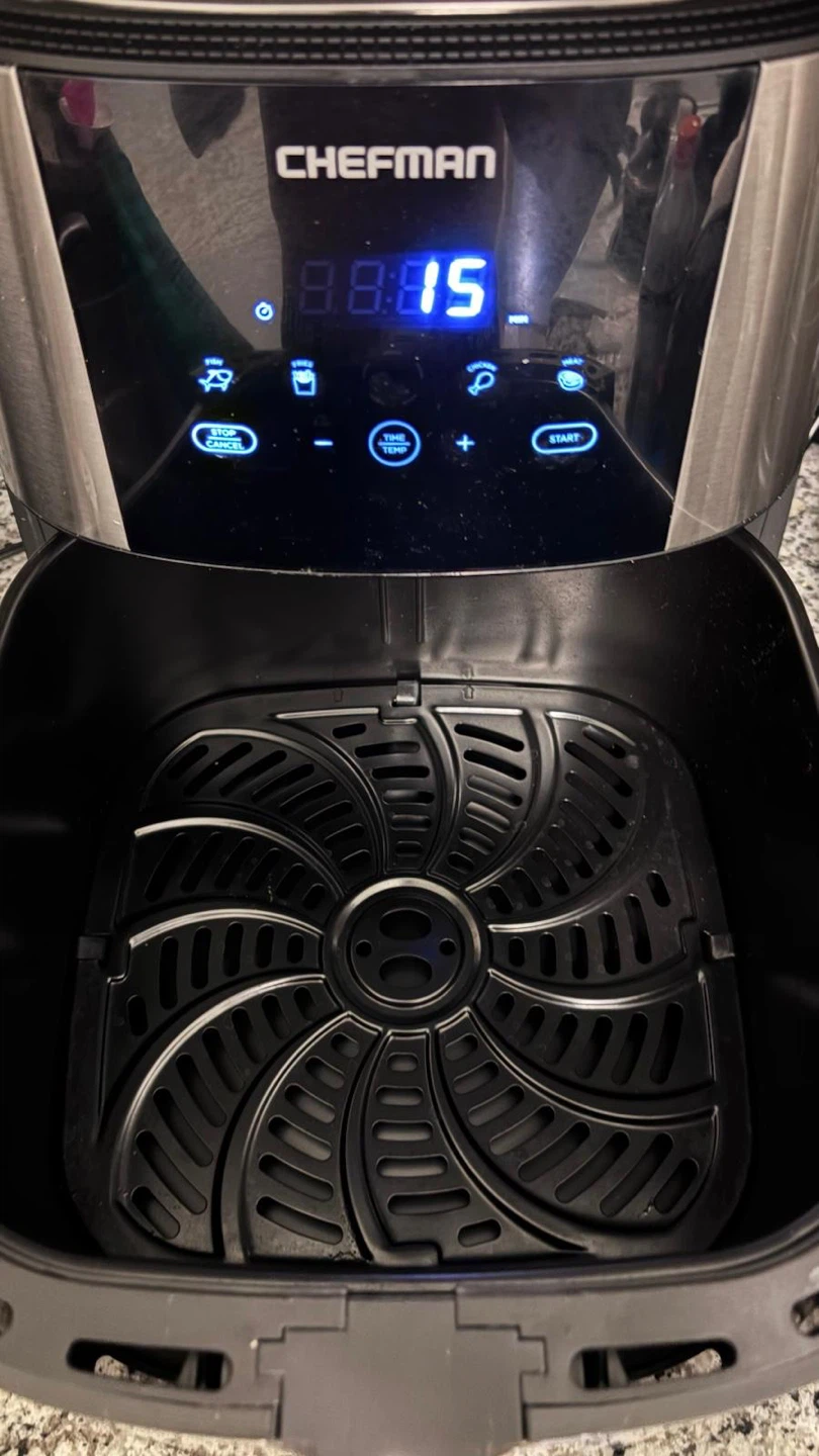 Chefman Air Fryer - photo 2