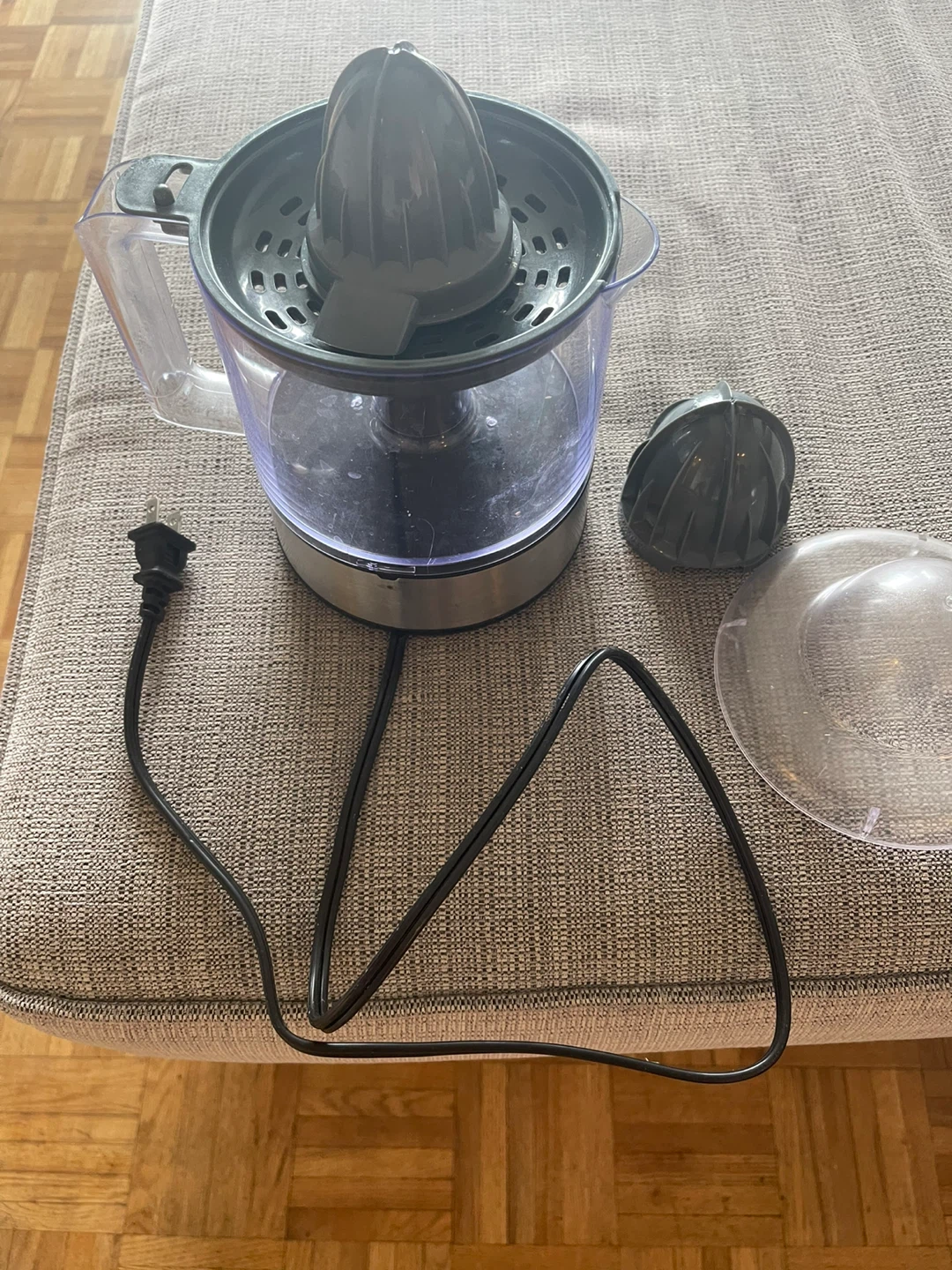 Electric Citrus Juicer - photo 3
