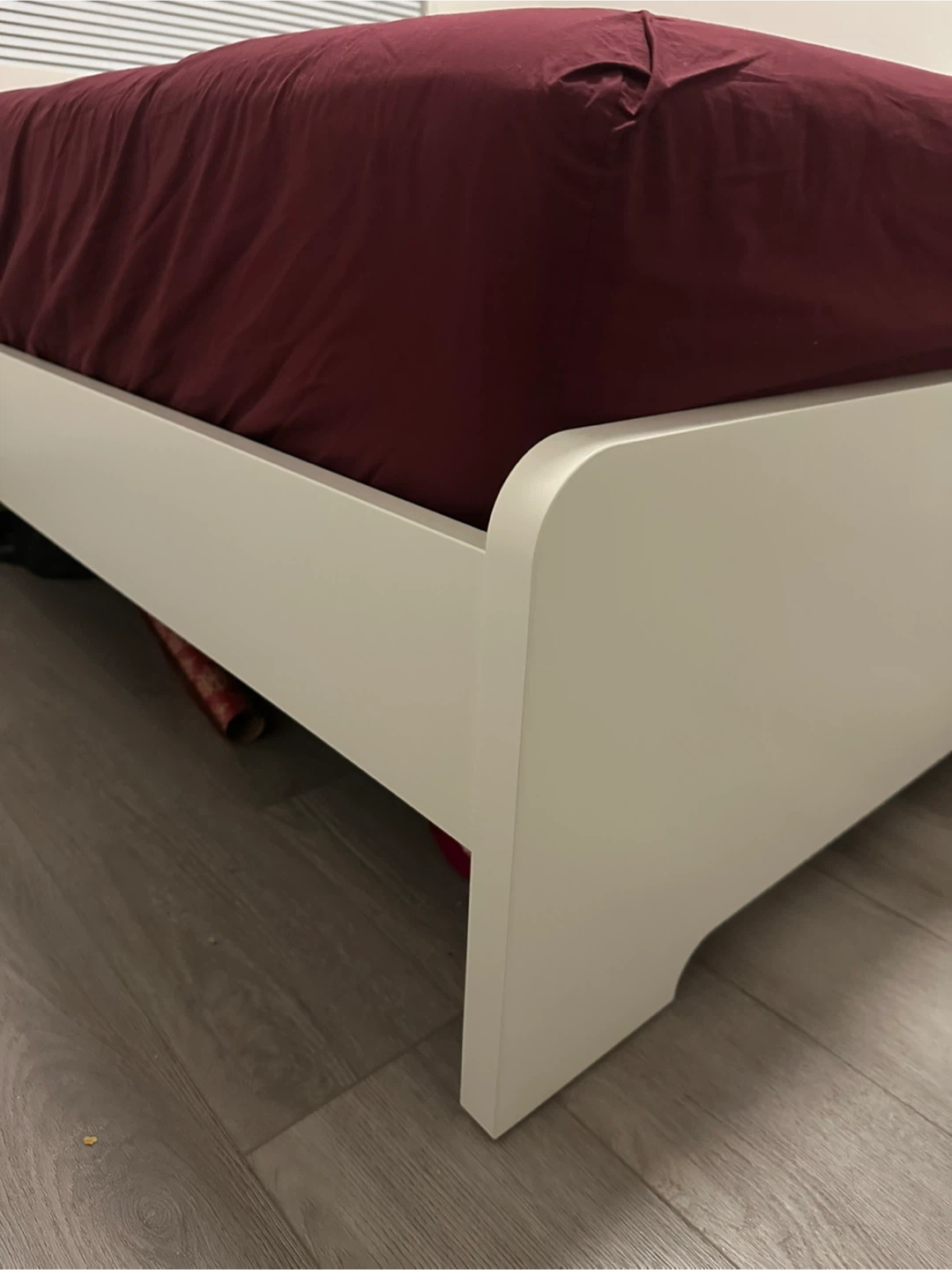 IKEA Queen Bed Frame *no damage or scratch *FREE DELIVERY - photo 2