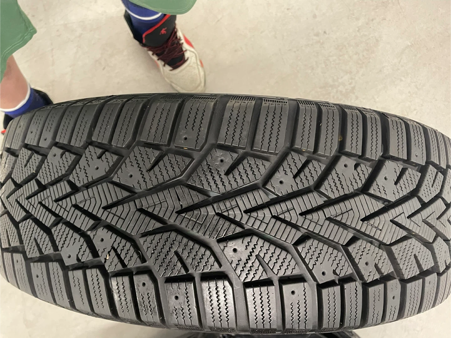 General Altimax Arctic 225/60 R17 Winter Tire - photo 4