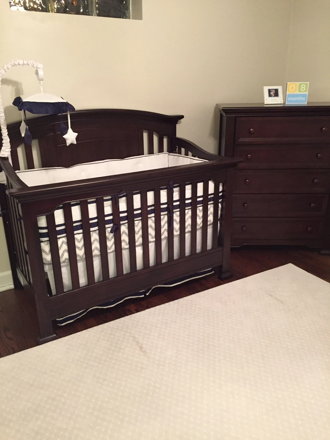 Dark Wood Convertible Crib to full bed - photo 2