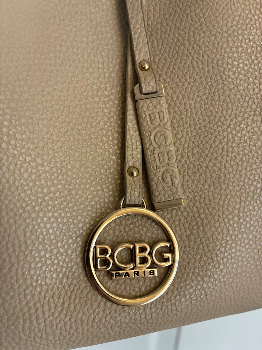 BCBG Paris Reversible Tote Bag (cream/white) - photo 2