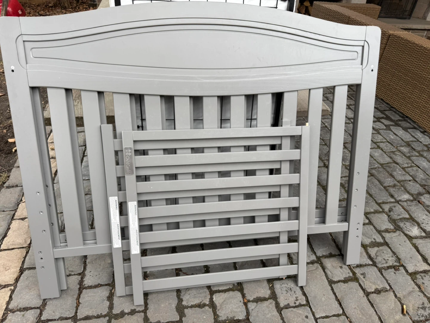 Baby Crib with Toddler Bed Conversion Kit - photo 2